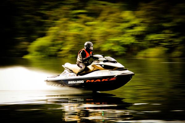 Kiwi Jeremy Burfoot sets new 24-hour world record on Sea-Doo PWC